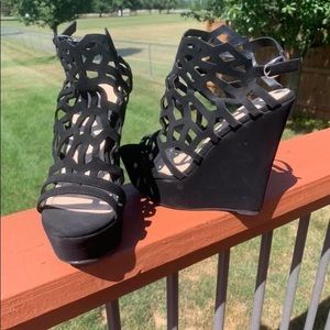 Black Platform Sandals